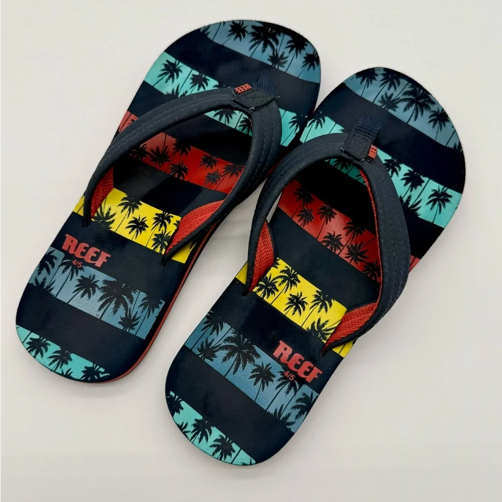 Reef Youth Flip Flops Size 4/5 Palm Tree Stripe Beach Sandals Kids